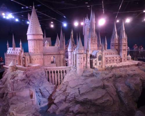 Das riesige Hogwarts Model gilt als Höhepunkt der WB Studios Tour